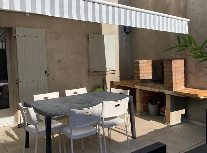 La Corde A Linge Village Avec Terrasses * 格吕桑